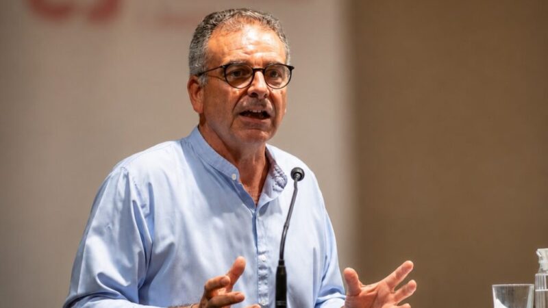 Sebas Mora: “Abundan las opiniones y los mensajes rápidos, pero escasean espacios para pensar juntos”