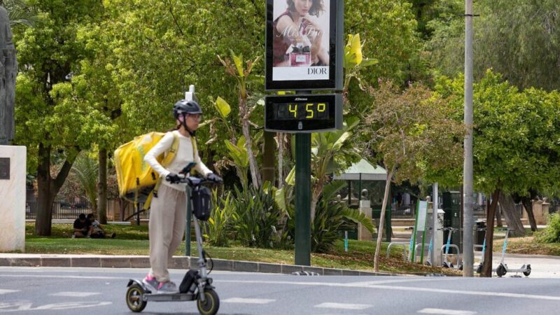Tercera ola de calor del verano con temperaturas de hasta 45 grados
