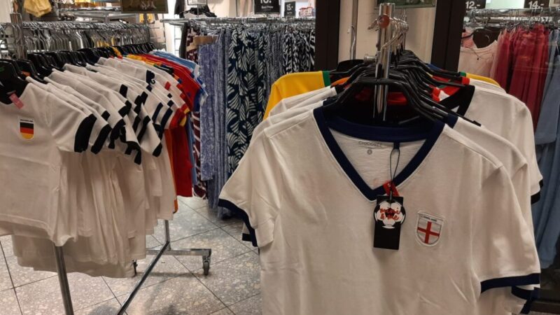Las camisetas de la vergüenza. El trabajo textil exprimido hasta la última gota