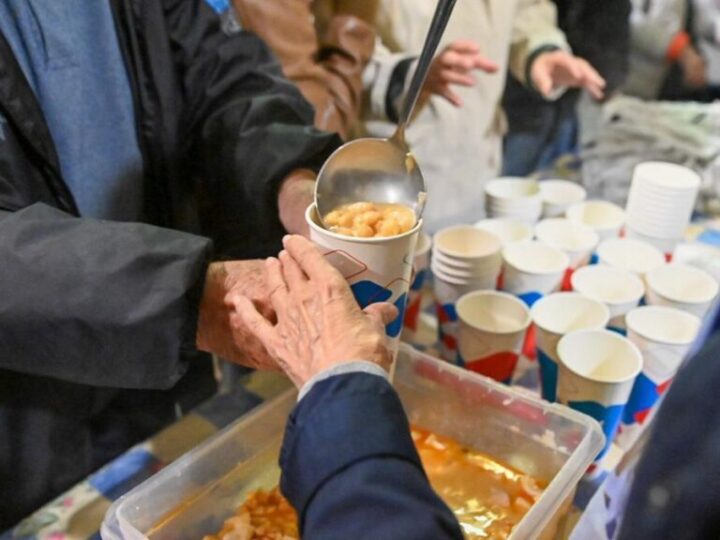 La prohibición de cenas solidarias