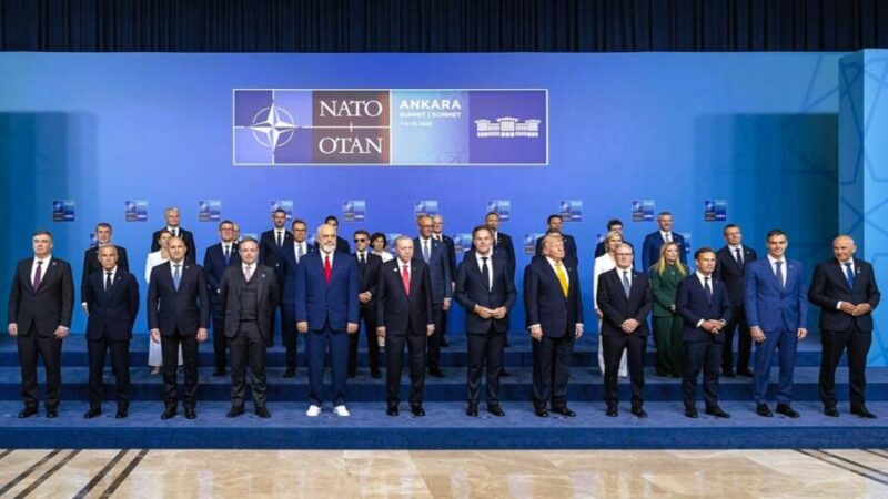 Una OTAN frágil y empresarial
