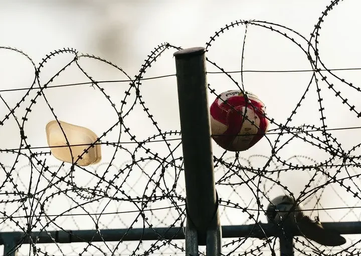 Ceuta, espejo de una humanidad sin rumbo: Cuando la inmigración se convierte en arma política y los migrantes dejan de ser personas.