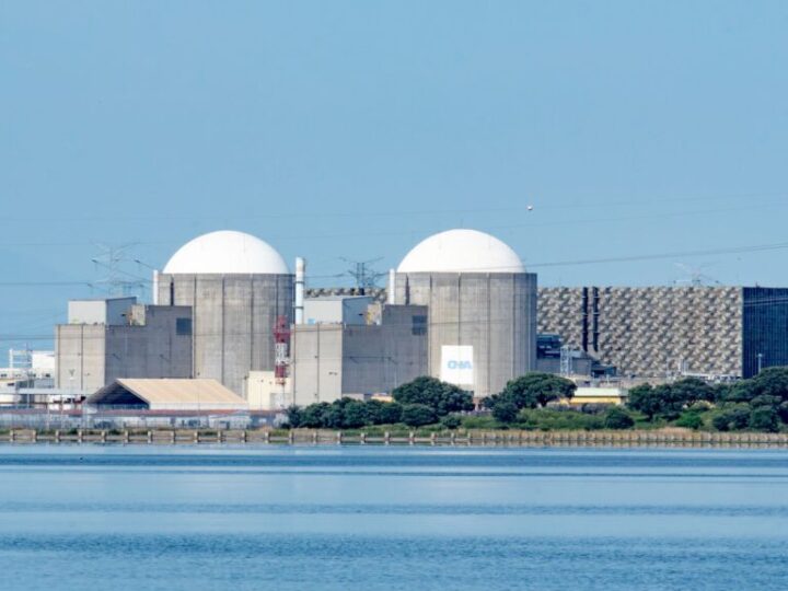 El Gobierno prolonga Almaraz hasta 2030 y reabre el pulso sobre el calendario nuclear