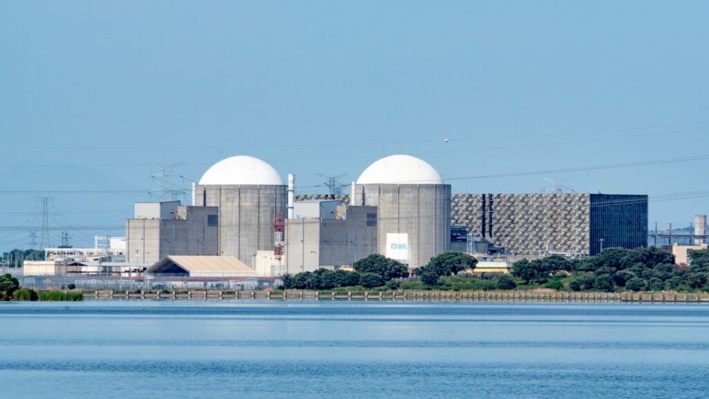 El Gobierno prolonga Almaraz hasta 2030 y reabre el pulso sobre el calendario nuclear
