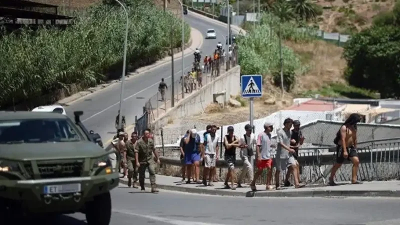 Junior Canarias reclama una respuesta urgente para proteger a los menores migrantes en Ceuta y la Iglesia refuerza la acogida
