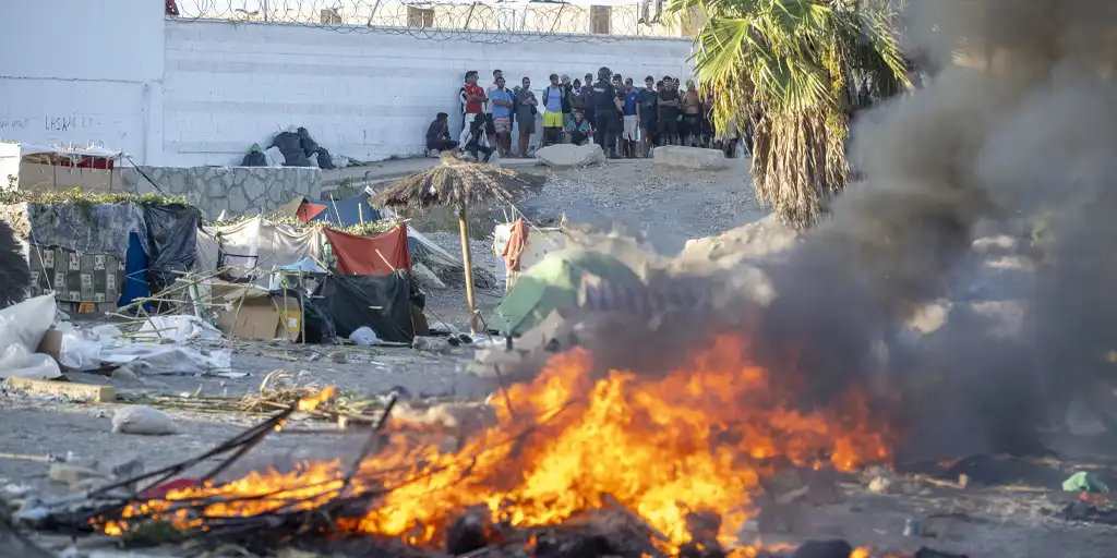 La confrontación política y los discursos de odio elevan la tensión en Ceuta