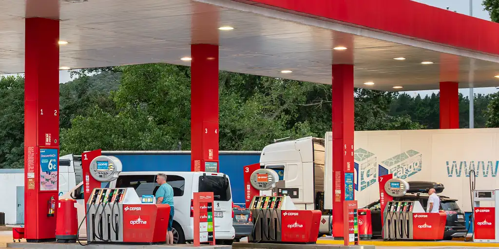 La inflación del 4,3% en agosto lleva a UGT a pedir la subida inmediata del salario mínimo y el desbloqueo de la negociación colectiva