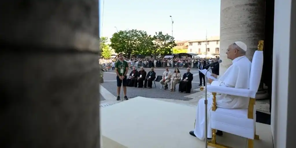 León XIV anima a ser “artífices de paz”