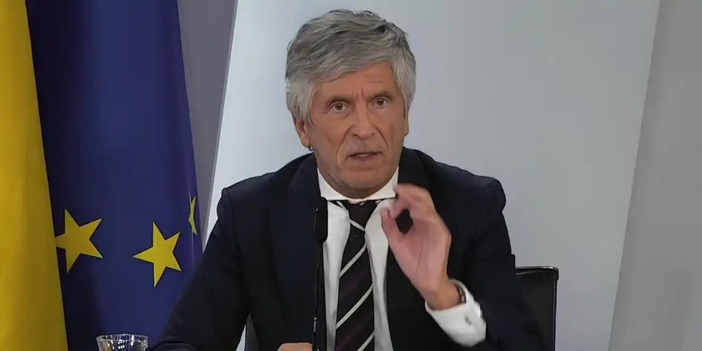 El Gobierno endurecerá las leyes de extranjería y asilo en línea con el Pacto Europeo de Migraciones