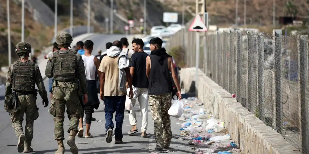 Ante la crisis de Ceuta, Cáritas pide proteger los derechos humanos y la dignidad de las personas