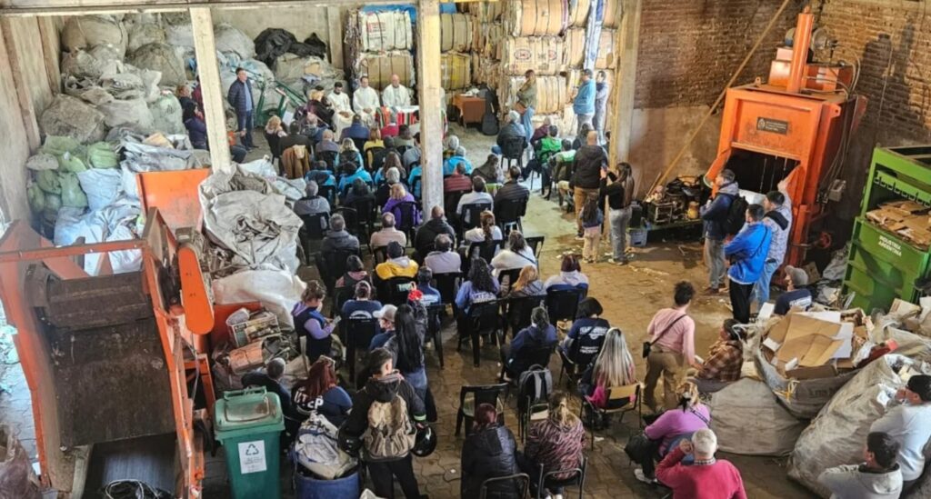 La UTEP invita a León XIV a conocer el trabajo y los barrios de la economía popular en Argentina