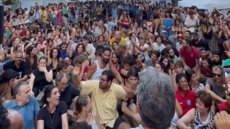 El rechazo a la oferta de compra del edificio de Spin Time deja a 400 personas sin poder volver a casa y amenaza con dispersar la comunidad