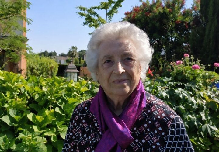 La mujer del “pegayesos”