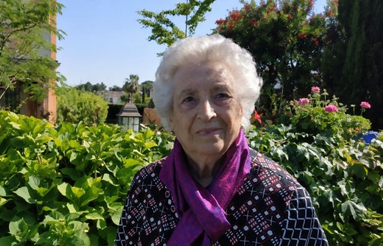 La mujer del “pegayesos”
