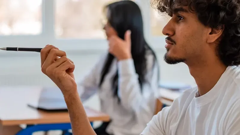 El “pensamiento crítico” está de moda: ¿qué significa realmente y cómo se enseña?