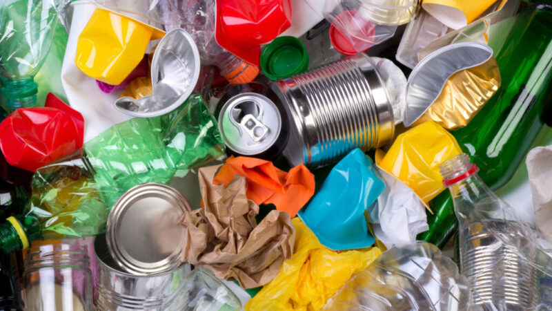 Primeros pasos de la nueva política europea de prevención y reutilización de envases