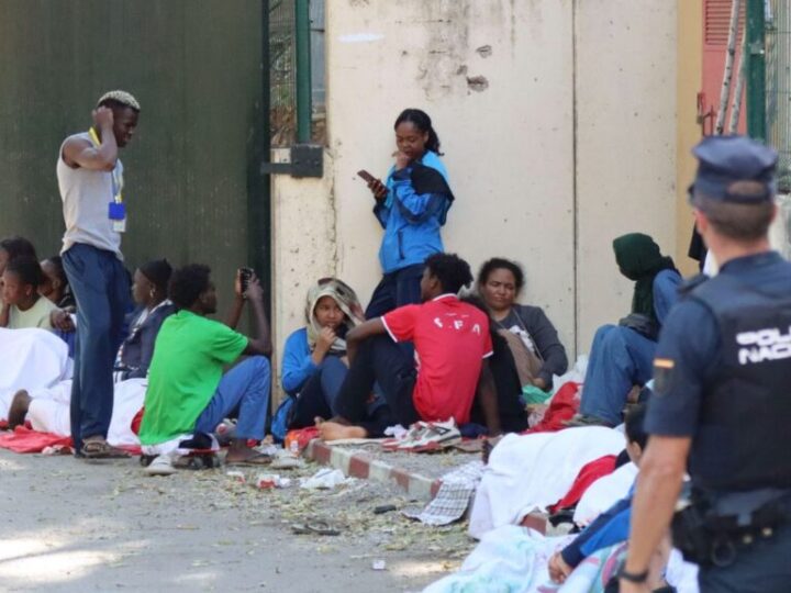 El obispo García Cadiñanos denuncia que la instrumentalización de las personas migrantes en Ceuta demuestra que “esta política mata”