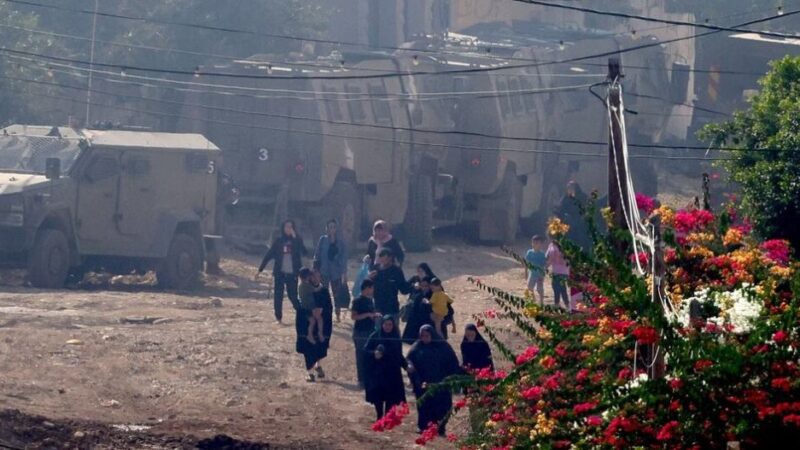 La ONU alerta de una violencia que no cesa contra la población palestina: 300 niños muertos en Gaza y familias asediadas en Cisjordania