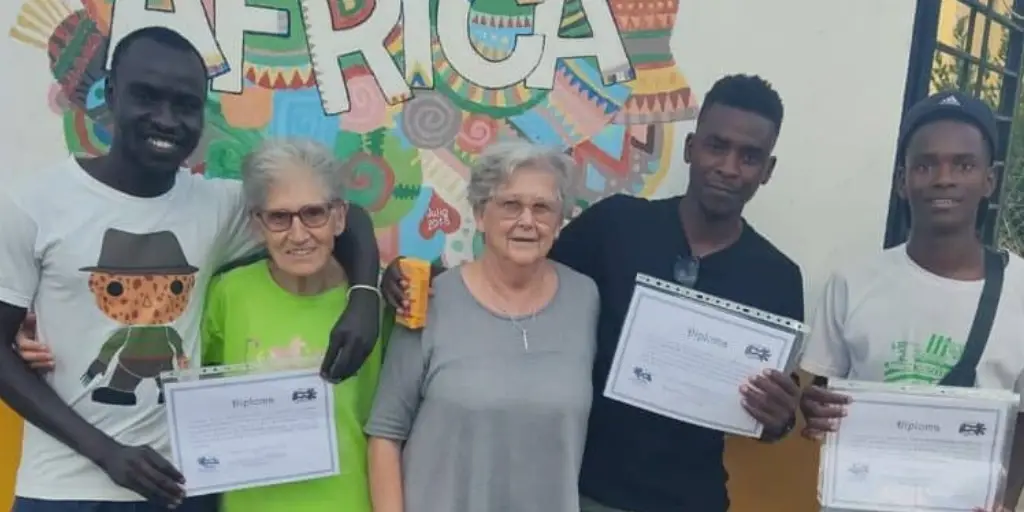 Paula Domingo, religiosa vedruna de la Asociación Elín, en Ceuta: “El amor al prójimo no entiende de fronteras”
