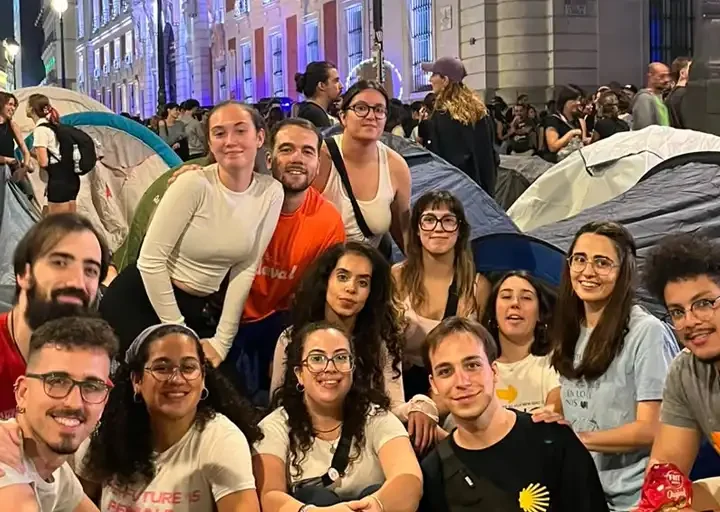 Movimientos juveniles de inspiración cristiana acampan en Sol en defensa de la vivienda digna