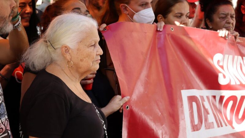 Desahuciada y viviendo en la calle a los 72 años pese a cobrar una pensión