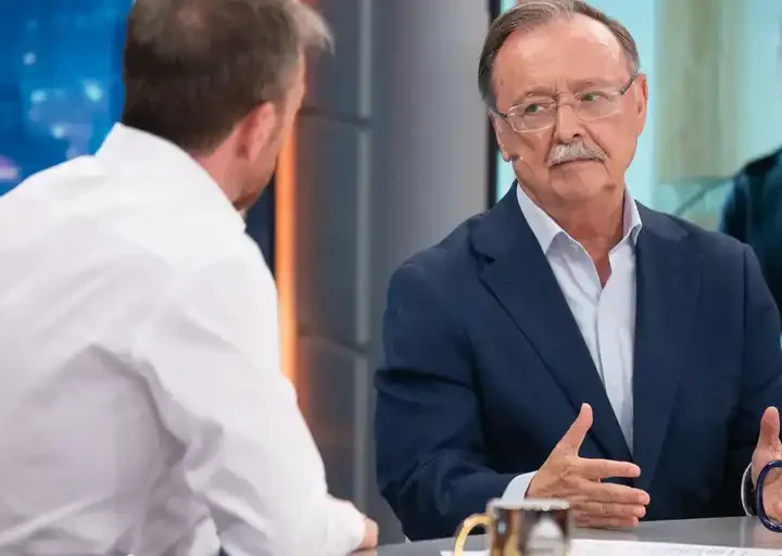 Vox quiere frenar las migraciones con intervención militar, tras el paso de Sánchez y Vivas por las televisiones
