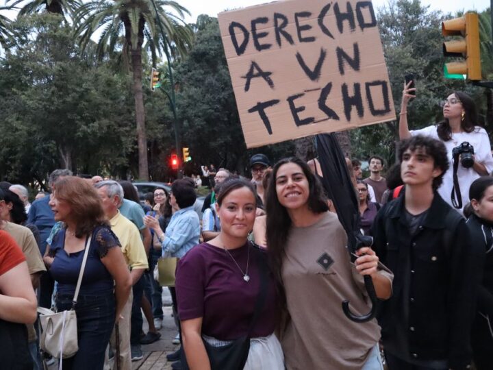 Una madre trabajadora con tres hijos pone rostro a la crisis de la vivienda en Málaga