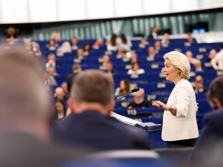Von der Leyen proyecta una Europa más autónoma, industrial y defensiva con la agenda social aún pendiente