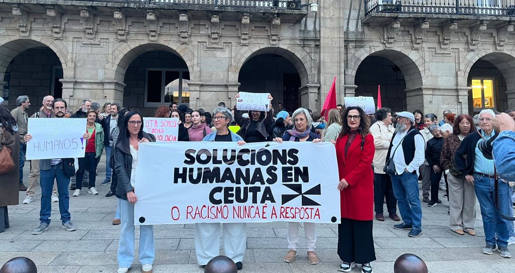 Una concentración en Lugo reclama “soluciones humanas” para Ceuta y rechaza el racismo