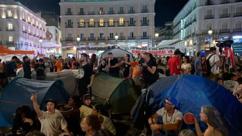 El Sindicato de Inquilinas aumenta la presión sobre los grupos parlamentarios para que aprueben los decretos y anuncia nuevas movilizaciones