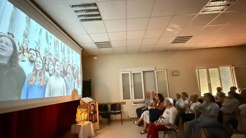 La experiencia de la HOAC llega a una parroquia de barrio obrero en clave sinodal