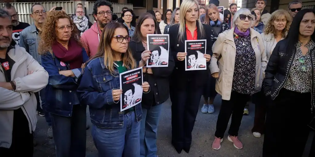 Silencio simbólico para recordar a Mari Carmen y las demás víctimas del mercado inmobiliario
