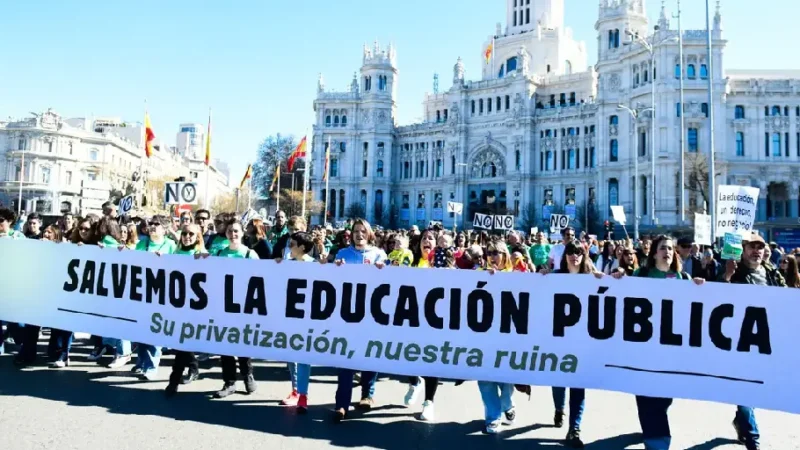 Huelga indefinida en la enseñanza pública madrileña tras el fracaso de las negociaciones sobre salarios y ratios