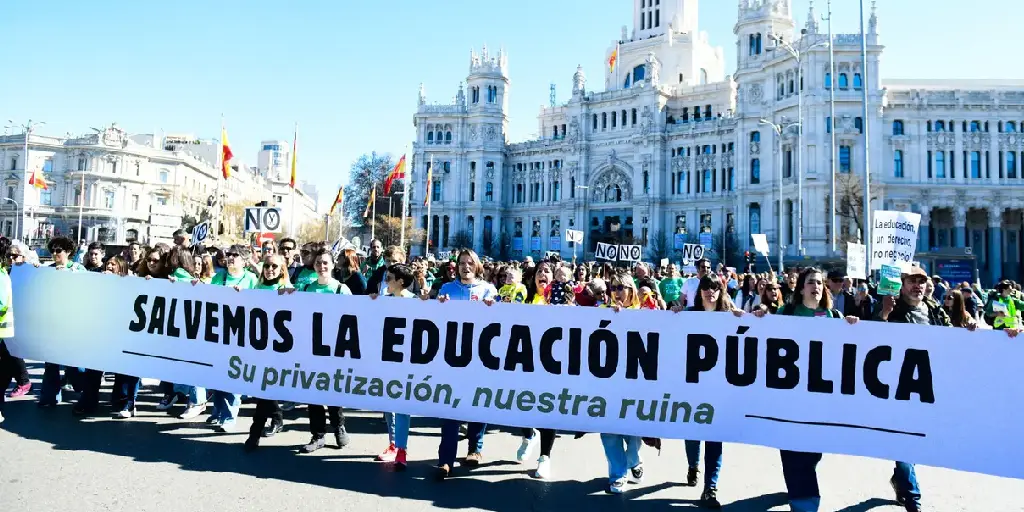 Huelga indefinida en la enseñanza pública madrileña tras el fracaso de las negociaciones sobre salarios y ratios
