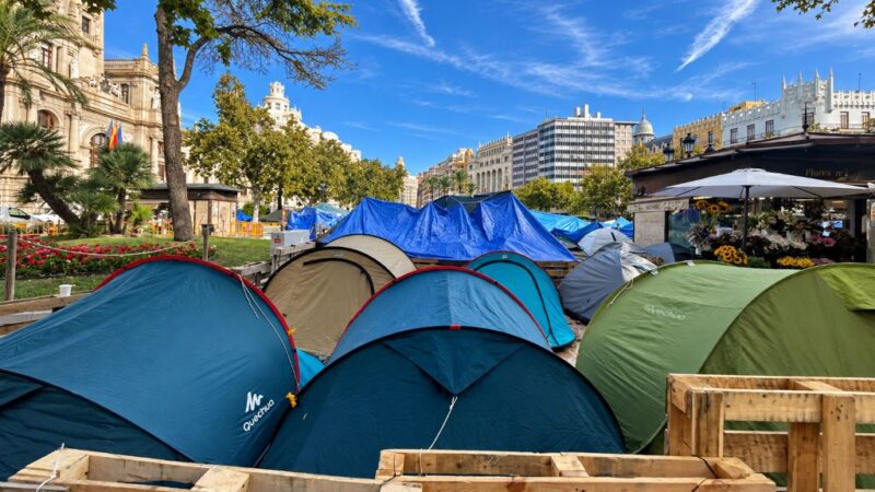 La acampada en Valencia vista desde dentro: nuestra generación no es de cristal, es una generación revolucionaria