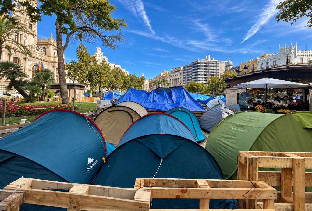 La acampada en Valencia vista desde dentro: nuestra generación no es de cristal, es una generación revolucionaria