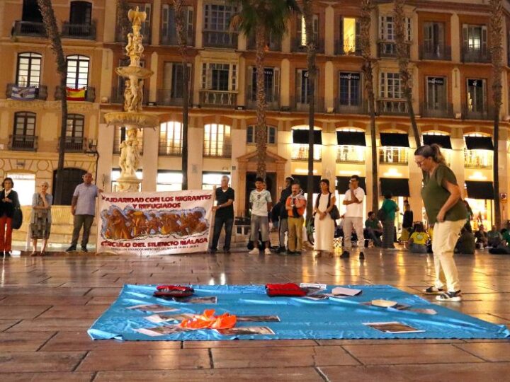 El Círculo del Silencio de Málaga reclama proteger a la infancia migrante frente a las devoluciones y el abandono