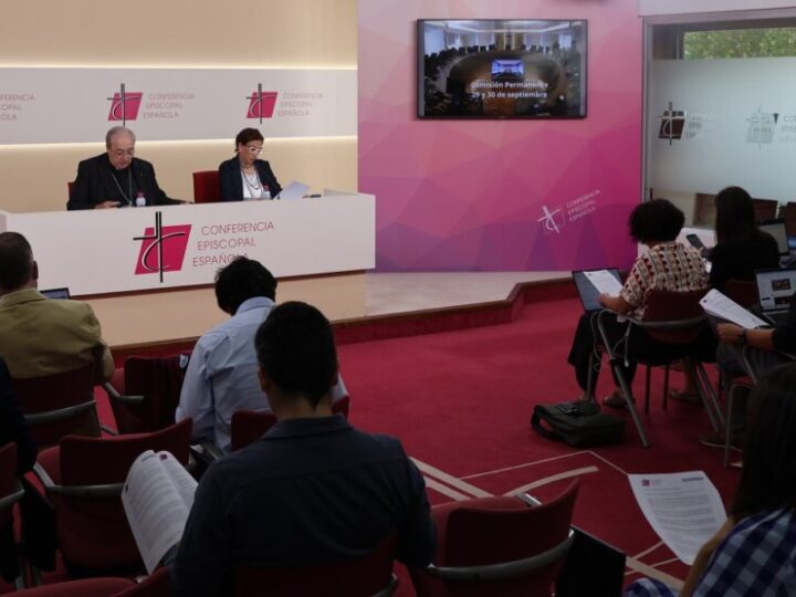 La Conferencia Episcopal abre una revisión sinodal, prepara cambios en sus líneas de acción y plantea un ministerio laical de la caridad