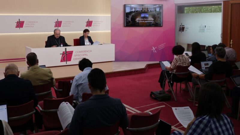 La Conferencia Episcopal abre una revisión sinodal, prepara cambios en sus líneas de acción y plantea un ministerio laical de la caridad